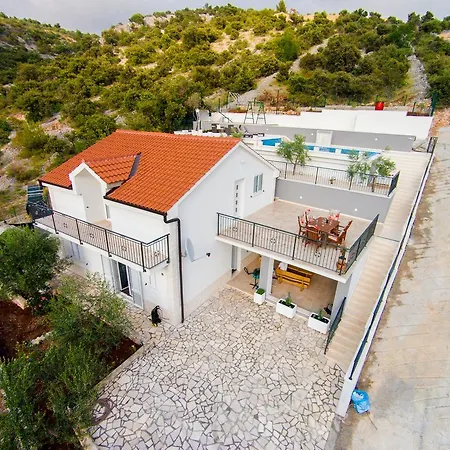 Ivanka Villa