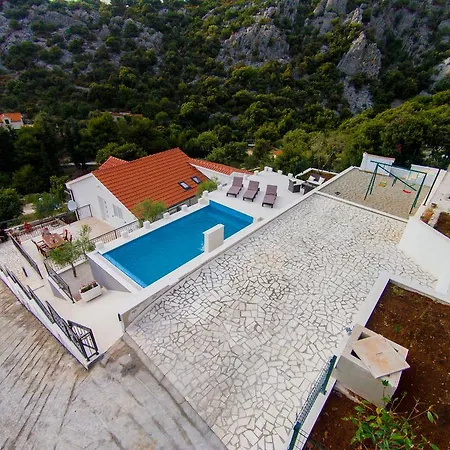 Villa Ivanka *
