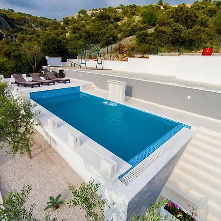 Ivanka Villa